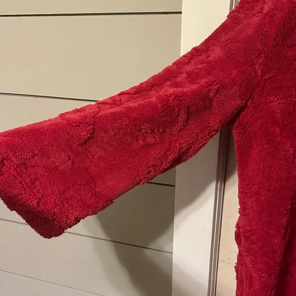 Free People Calla Sherpa Oversized  Vibrant Red Floral Sweater Cozy Romantic XL - Picture 3 of 5